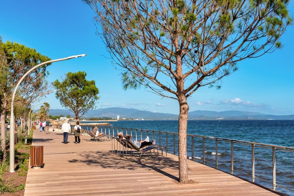 T2 Bord De Mer Plage De L'Ayguade Йер Экстерьер фото